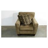 Arm chair, two pillows, seller code 36