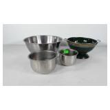Kitchenwares, includes stainless steel mixing