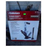 Husky 18guage Pneumatic Flooring Nailer, new