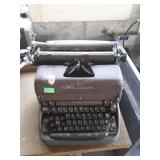 Old Remington Typewriter. Manual Key type