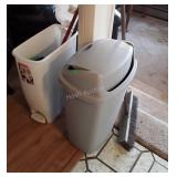 2 Kitchen waste cans, dust pan, broom