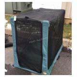 Collapsible Pet Cage, canvas and mesh made, green