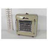 Vintage Arvin heater, 10", powers on