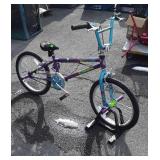 Mongoose Fling 100 Bike, bike in nice ready to