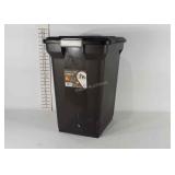 Iris 67 quart airtight pet food container with