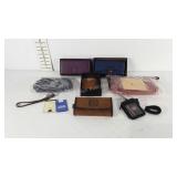 Ladies accessories, clutches/pocketbooks,