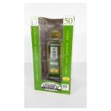 John Deere Gearbox Collectible 1950 has pump coin