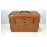 Samaonite travel box, needs cleaned