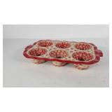 Temp-tations Old World red cranberry muffin pan,