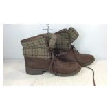 BOC brand boots good condition no size marked but