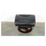 Leather look ottoman, wood base