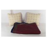 Oohlong straight lined colorful quilt and pair of