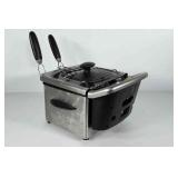 Farberware fryer, powers up