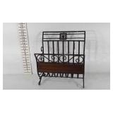 Twisted metal magazine rack, seller code L5