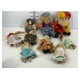 Porcelain dolls and clowns 9