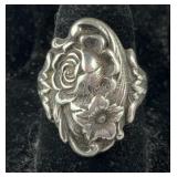 Sterling silver floral ring size 7, 12.5g
