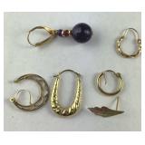 14k gold earrings all singles 3.95g