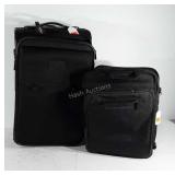 Eddie Bauer travel bag with built in garmet bag