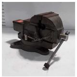 Benchmark 4" Swivel Bench Vise
