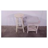 Wicker side table with glass topper, dish seat