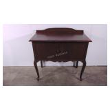 Server,  38 x 19 x 36, finish as shown