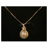 14k yellow gold, diamond, and pearl necklace 16in
