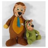 Two Knickerbocker Huckleberry Hound dolls, Hanna
