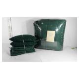Comforter Queen size,  includes 2 shams,2 throw