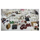 Assorted Costume jewelry, mostly earrings with a