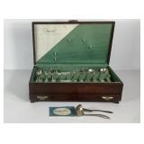 Community silverplate flatware in chest, service