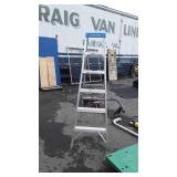 Werner aluminum 6ft Step Ladder, nice ready to