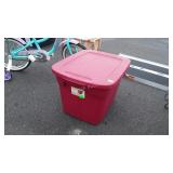 Sterlite 18 gallon Storage tote