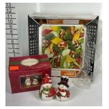 Oversize basket for grilling and snowman salt and