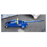 Hydraulic floor Jack, small Home Owners size,
