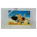 ITALERI airplane model. Panavia, Tonados IDS.