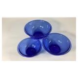 Pyrex clear blue glass nesting mixing bowls