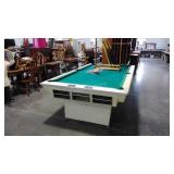 Brunswick Celebrity vintage pool table with 6