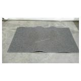 Small grey area rug. 3