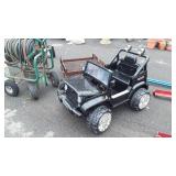 Kid Trax Power Wheels type Jeep, has battery and