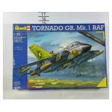 Revell model airplane kit. Tornado Gr. Mk.1 RAF.