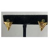 14k yellow gold earrings tested 0.83g, triangles