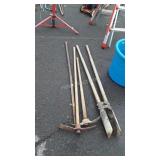 Tools, 2 garden hoes, digging bar, post hole