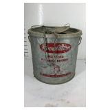 Revelation floating minnow bucket