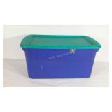 Sterilite 35 gallon tote with lid. 32"×19"×15".