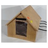 Heated Small Pet House, powers up, 15wx18" long