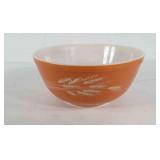 Pyrex mixing bowl. 8.5 inches