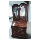 Henredon secretary, mirrored doors, one piece,