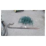 Gardening Accessories lot includes, 4 metal