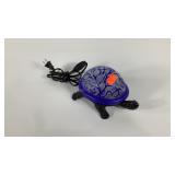 Turtle figural accent lamp