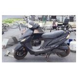 Motor Scooter, buy as Project Repairs or Parts.